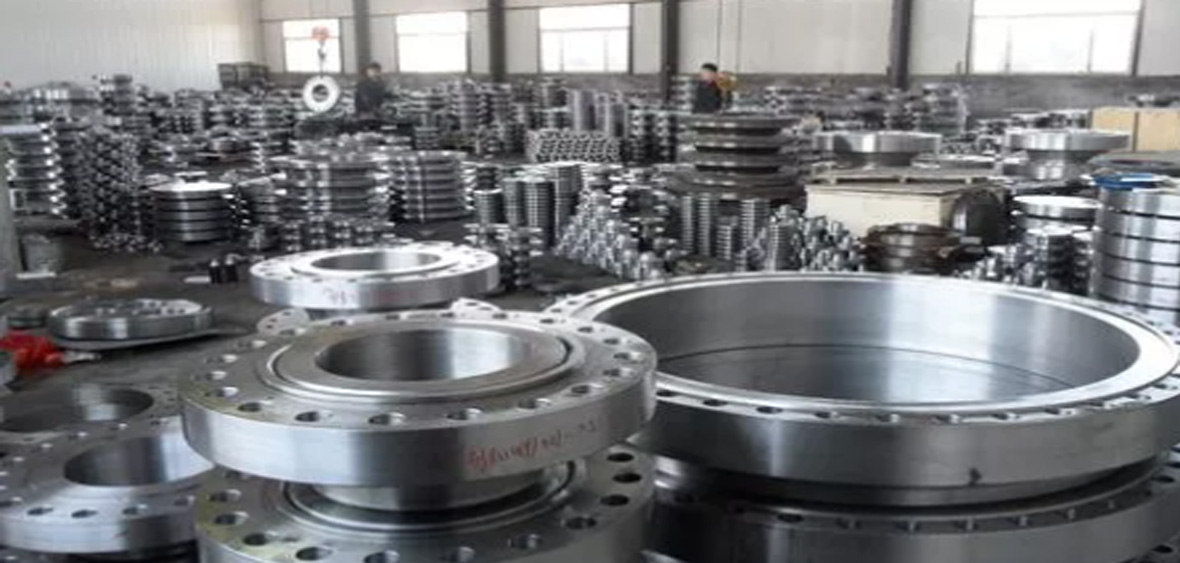 The company focuses on the production and research and development of stainless steel flange products. It can produce flange products with special materials of high temperature resistant alloy steel and low temperature alloy steel.